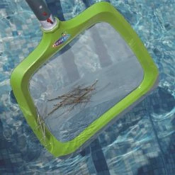 Epuisette De Surface Kerlis Premium XP -Intex Soldes Magasin 14078 epuisette ambiance min