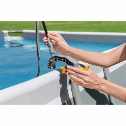 Auvent Pour Piscine Tubulaire Bestway Largeur 2,10 à 3,40 M 11 Auvent Pour Piscine Tubulaire Bestway Largeur 2,10 à 3,40 M -Intex Soldes Magasin auvent ovale bestway ambiance 4