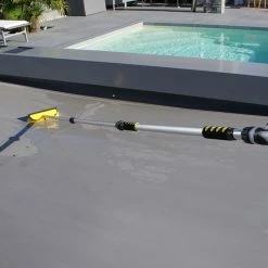 Balai Hydro Jet Xpro Pour Volet Et Couverture De Piscine Kerlis -Intex Soldes Magasin balai hydro jet xpro volet couverture piscine kerlis 3