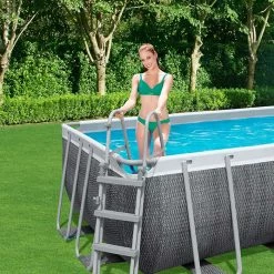 Piscine Tubulaire Bestway Power Steel Rotin Gris 5,49 X 2,74 X 1,22 M 11 Piscine Tubulaire Bestway Power Steel Rotin Gris 5,49 X 2,74 X 1,22 M -Intex Soldes Magasin piscine tubulaire bestway steel rotin gris 549 x 274 x 122 cm 4 1