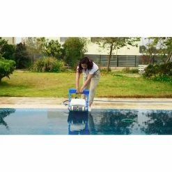 Robot De Piscine Maytronics DOLPHIN Explorer SF40 -Intex Soldes Magasin robot de piscine maytronics dolphin explorer sf40 ambiance studio13